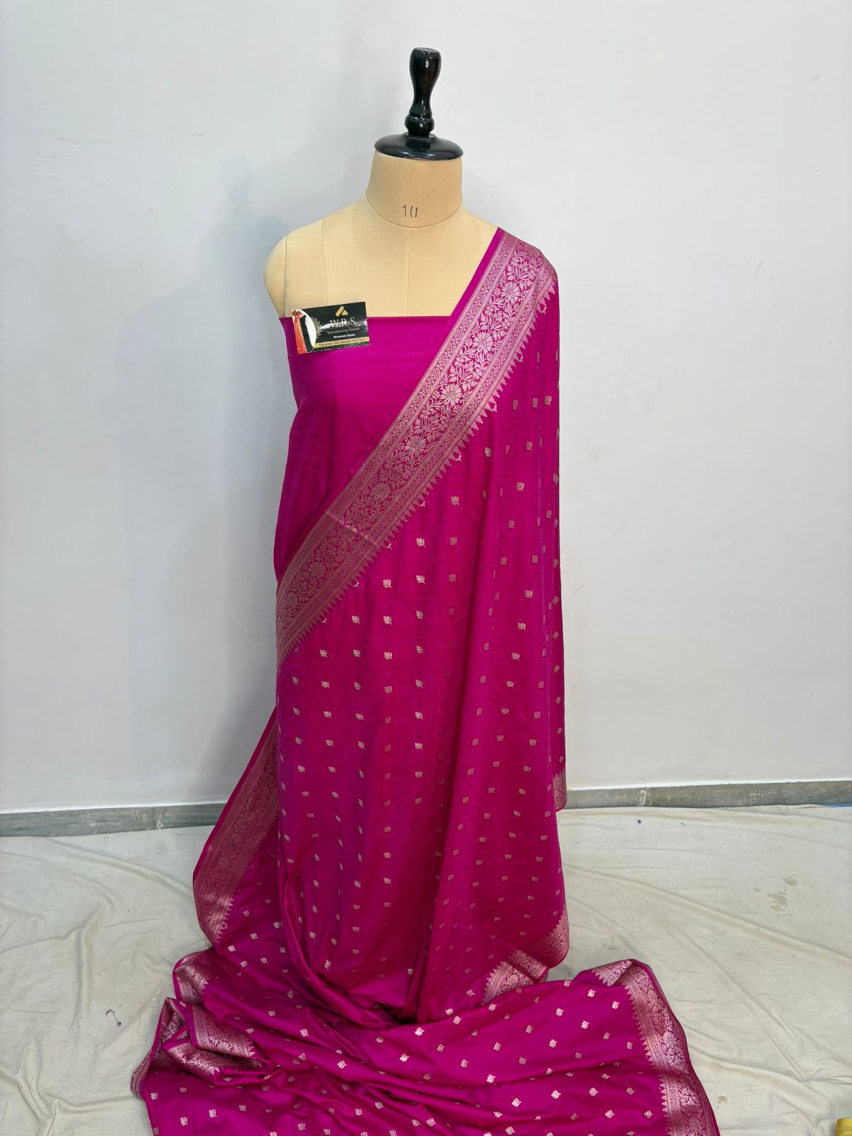 Rani  tussar  banarasi  silk  saree lite  water  zari elegant