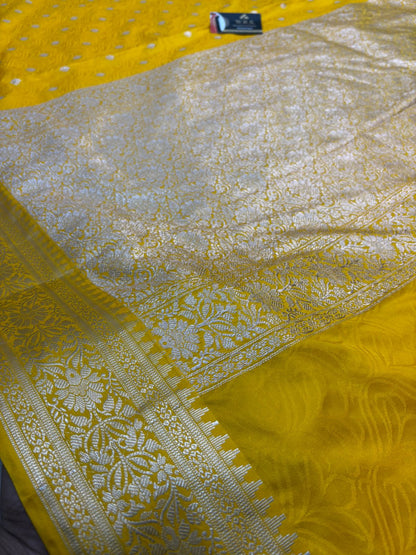 Gold  tussar  banarasi  silk  saree  tanchhui  lite  water  zari  special