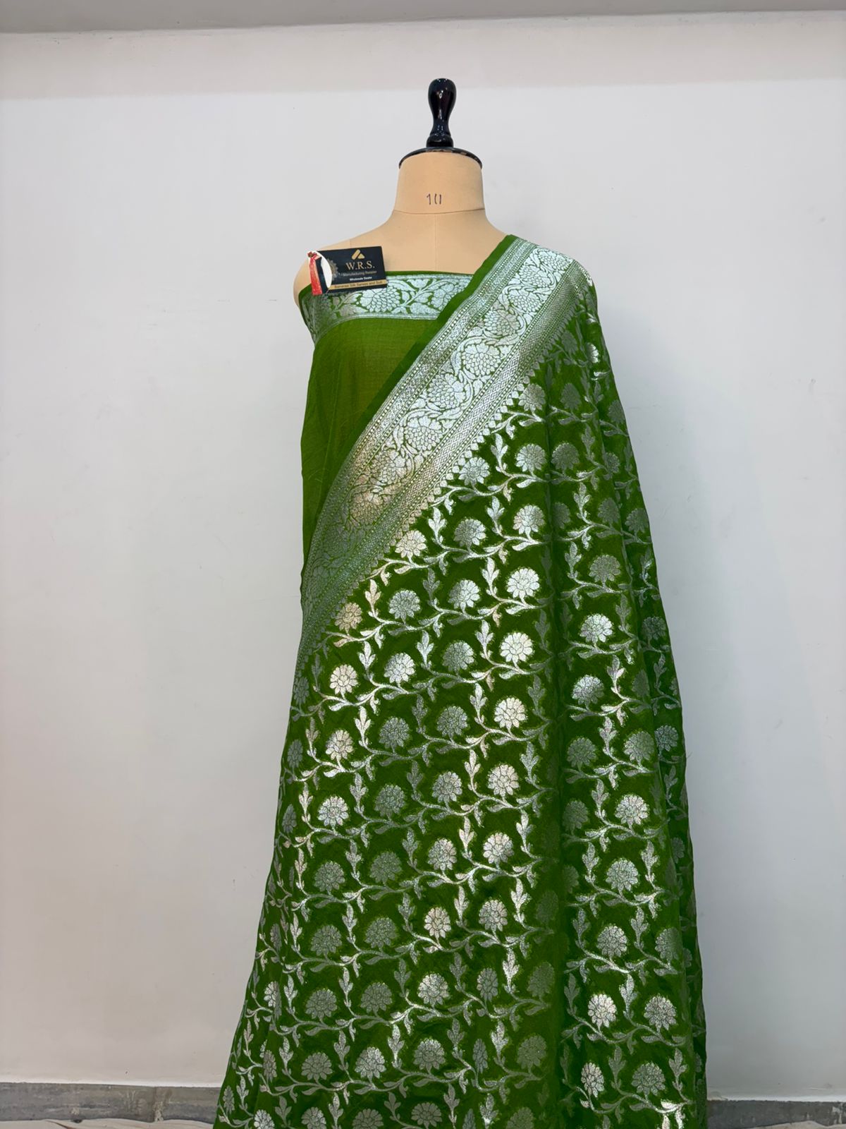 mehand  katan  georgette  banarasi  silk  saree  flower  jaal