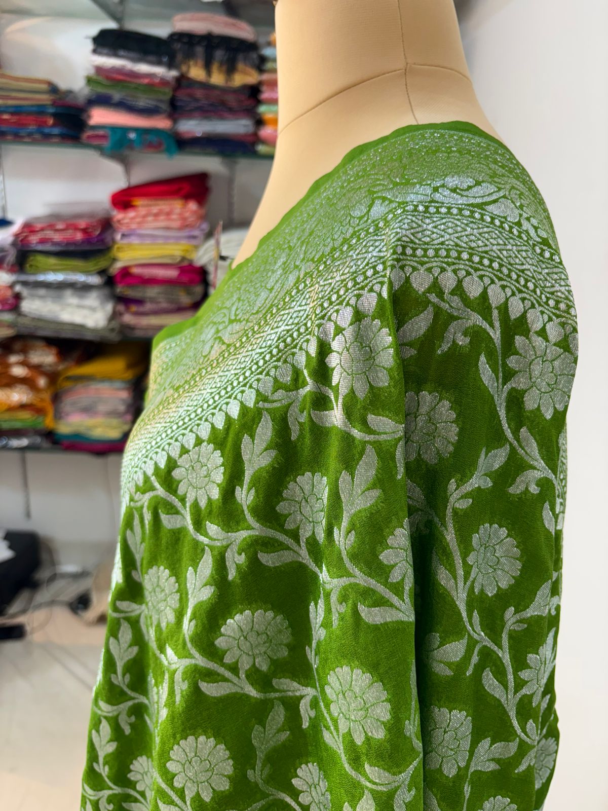 mehand  katan  georgette  banarasi  silk  saree  flower  jaal