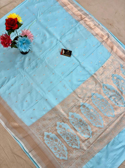 Lite  firozi  mushru  banarasi  silk  saree  very  soft  lite  copur   zari
