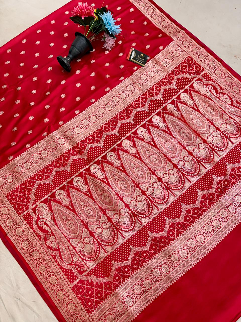 Red  katan satin  elegant  banarasi  silk  saree  lite  copur  zari