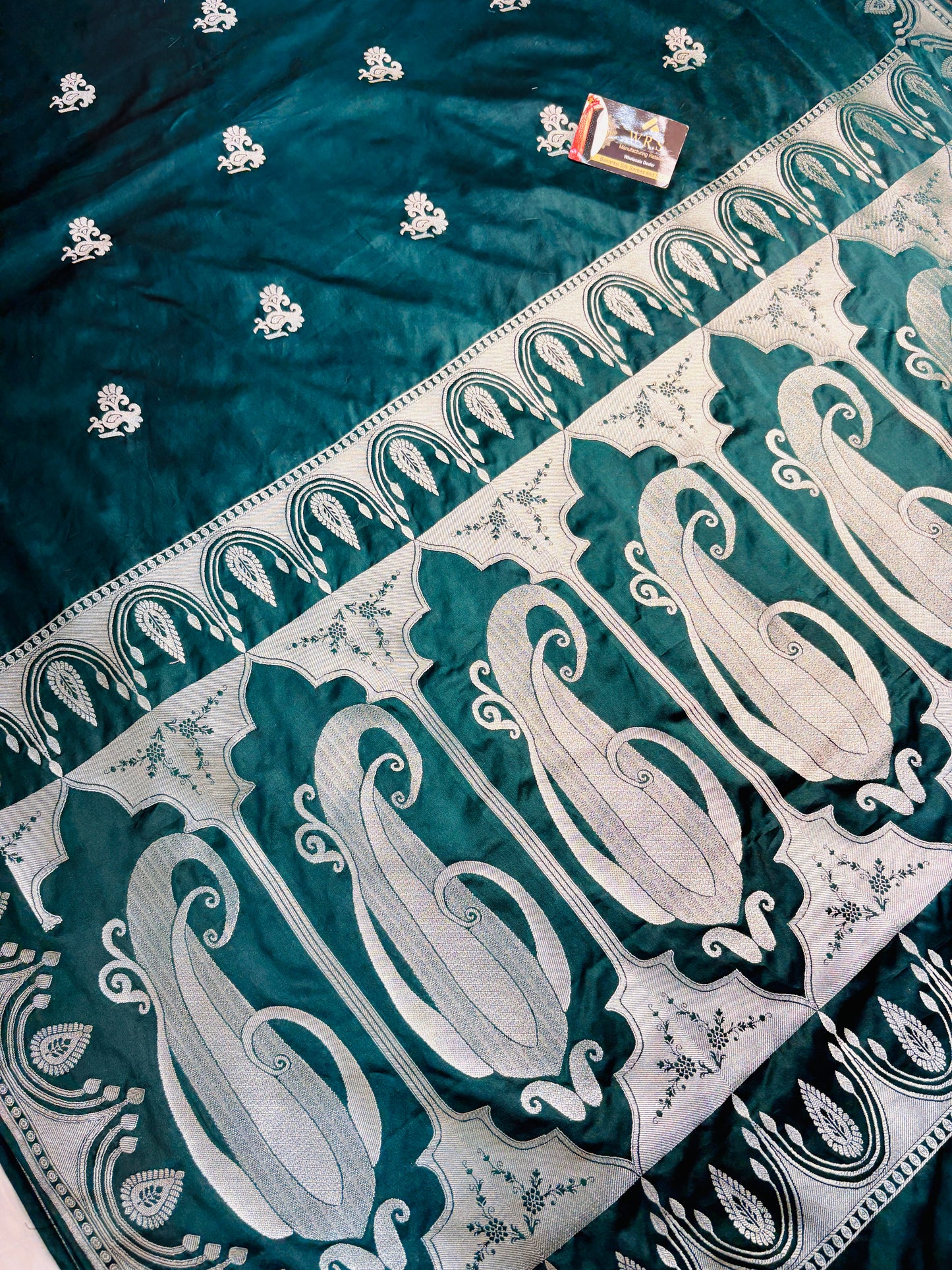 Premium Bottle Green Katan Mashru Silk Banarasi Saree – Traditional Jacquard Zari Weaving