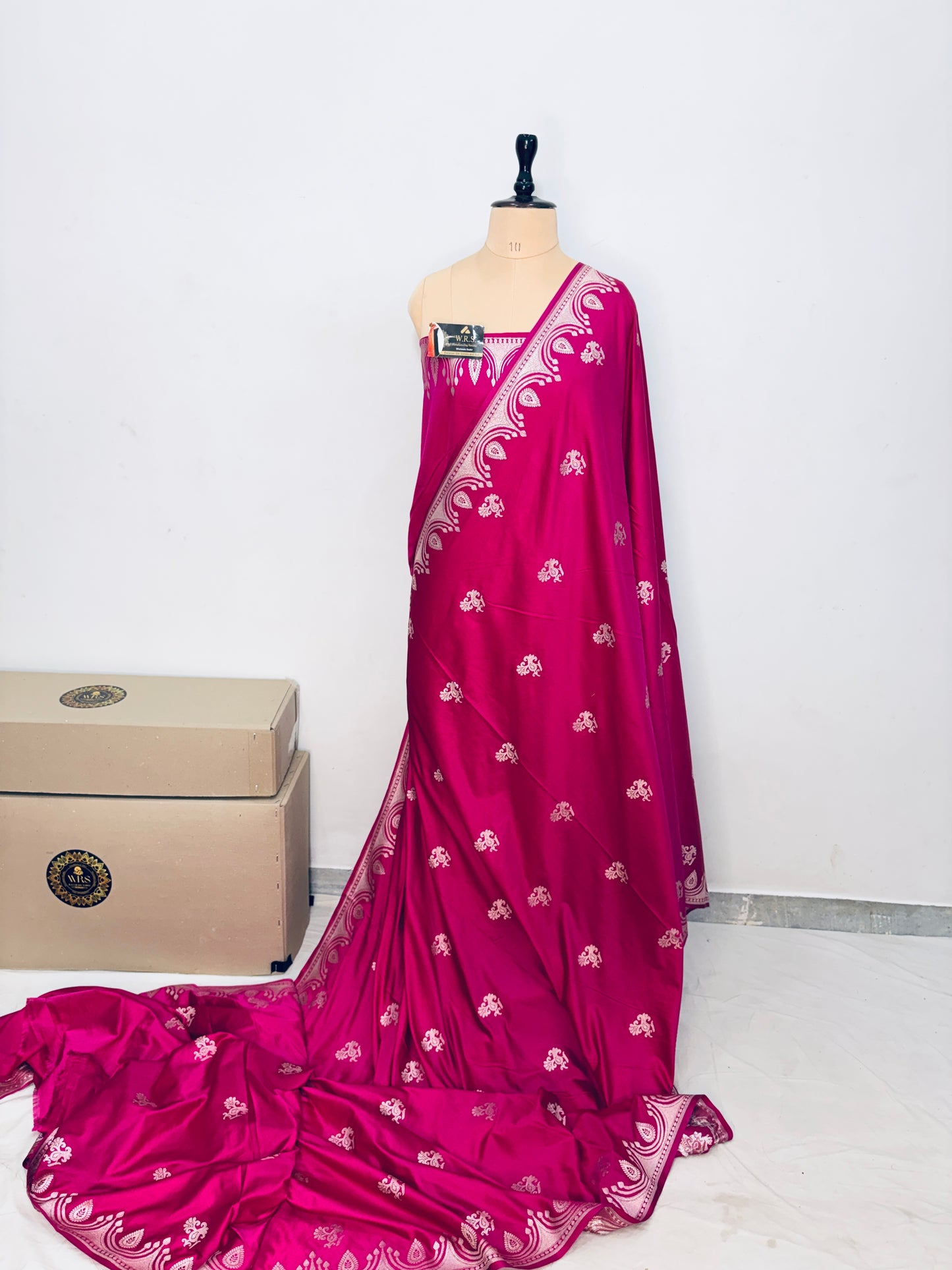 Premium Rani Pink Katan Mashru Silk Banarasi Saree – Traditional Jacquard Zari Weaving