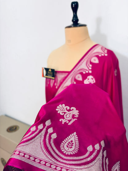 Premium Rani Pink Katan Mashru Silk Banarasi Saree – Traditional Jacquard Zari Weaving
