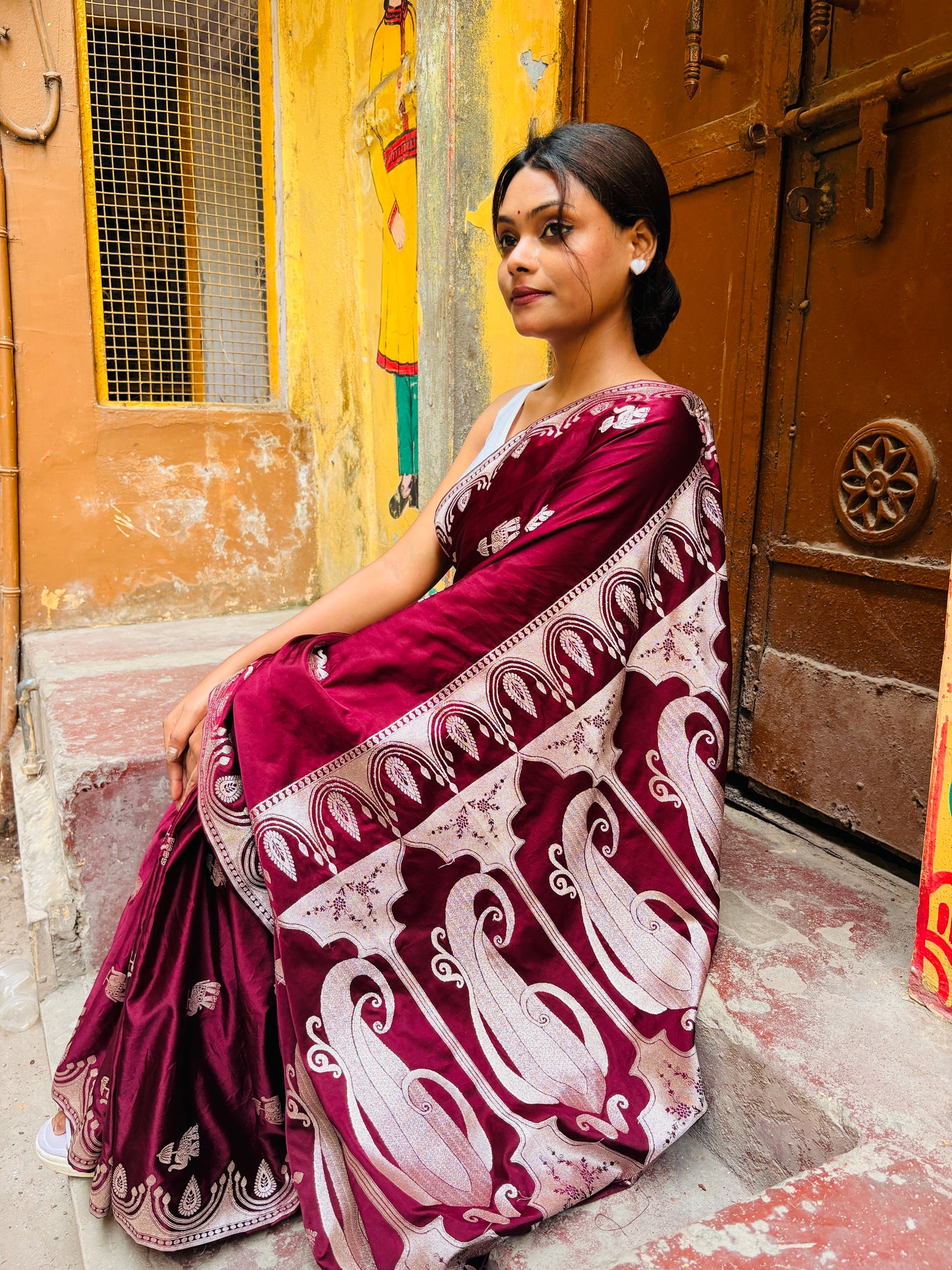 Premium Mahroon Katan Mashru Silk Banarasi Saree – Traditional Jacquard Zari Weaving