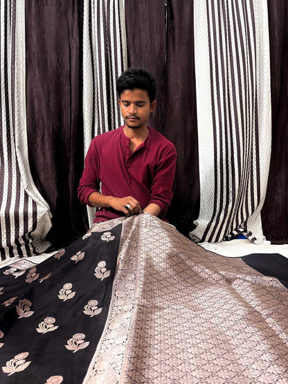 Black Viscose Banarasi Saree with Jacquard Zari Work – Soft & Elegant Wear