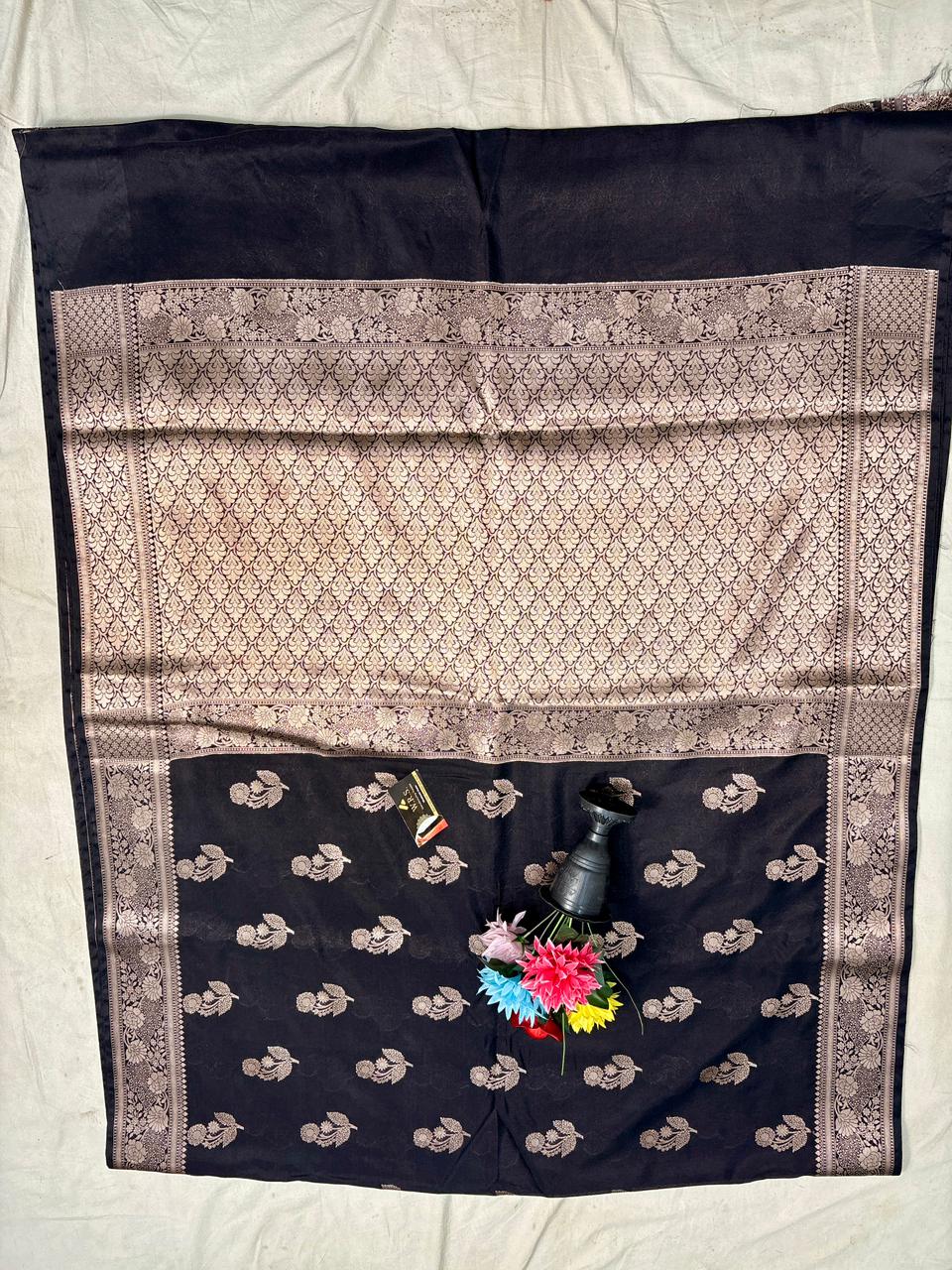 Black Viscose Banarasi Saree with Jacquard Zari Work – Soft & Elegant Wear