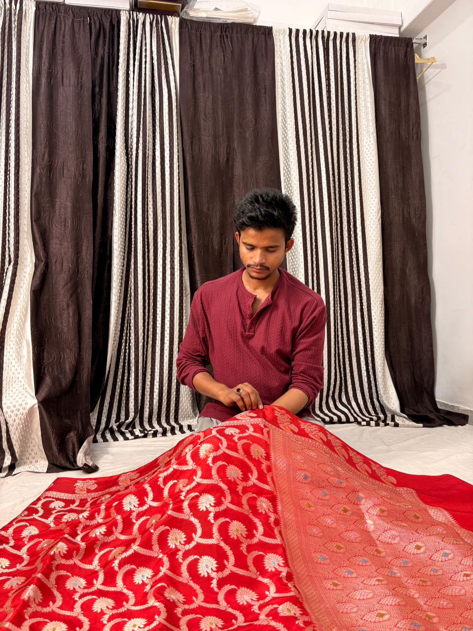 Classic Red Viscose Banarasi Saree with Jacquard Zari Work