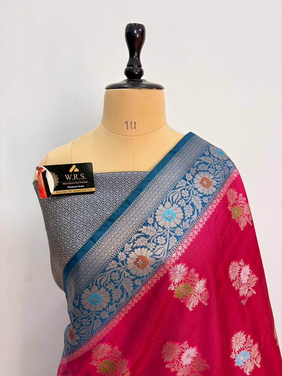 Premium Red Viscose Jacquard Saree – Elegant Floral Zari Weaving
