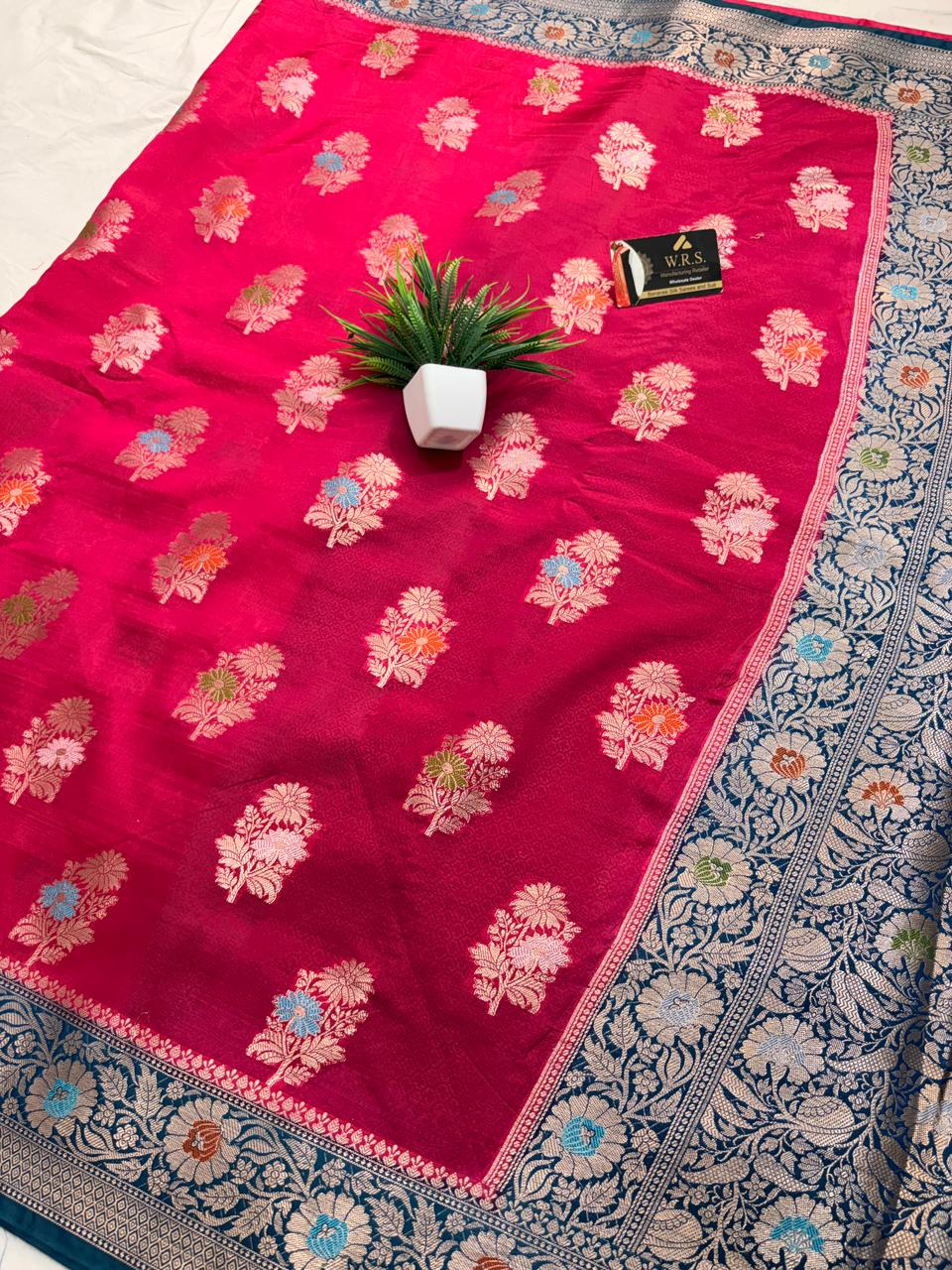 Premium Red Viscose Jacquard Saree – Elegant Floral Zari Weaving