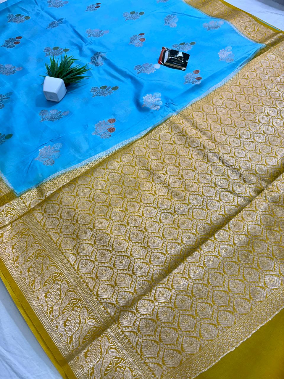 Sky Blue Viscose Jacquard Saree – Elegant Alfi Minedar Weaving