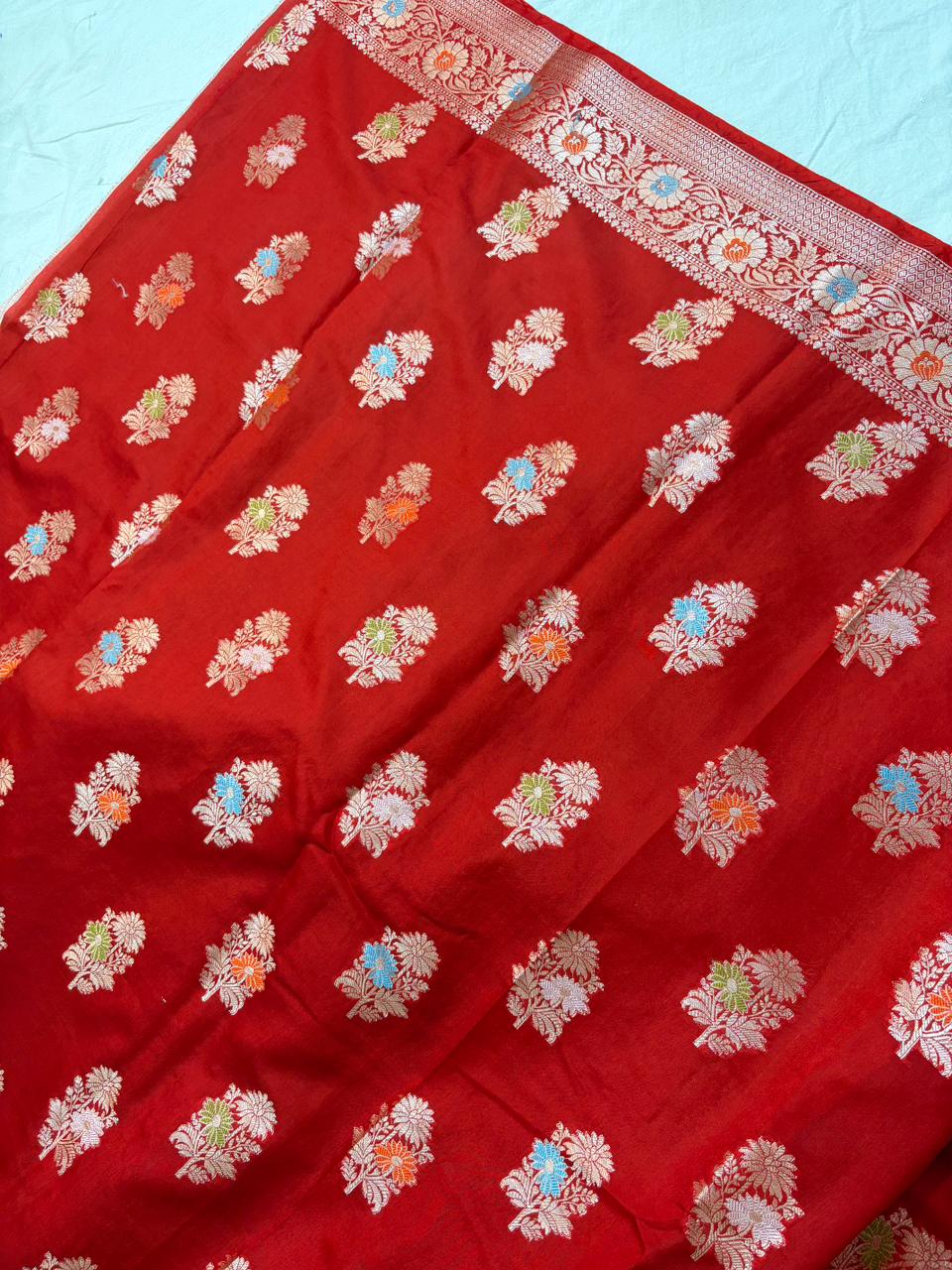 Premium Red Viscose Jacquard Saree – Elegant Floral Zari Weaving