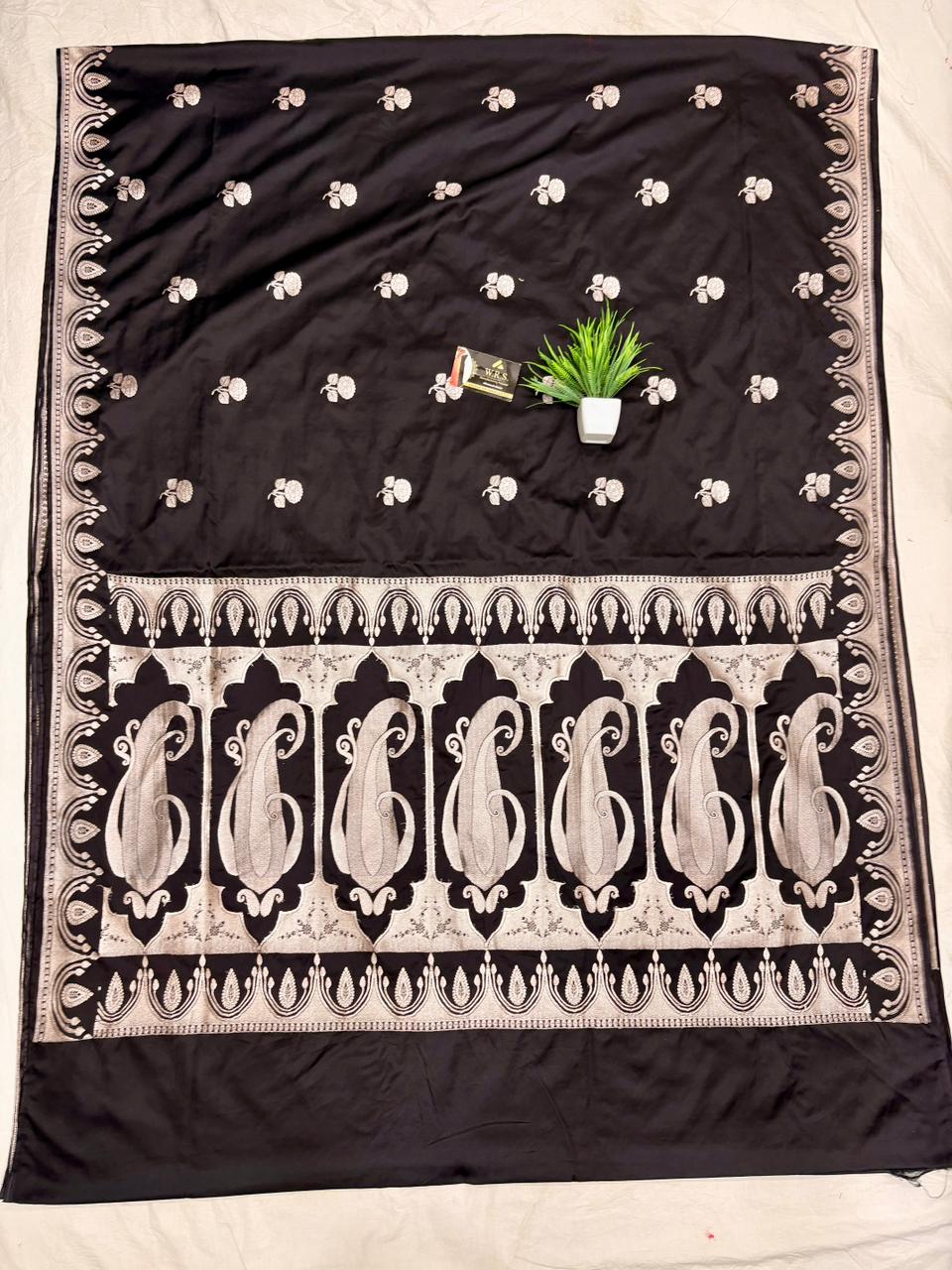 Royal Black Katan Mashru Silk Banarasi Saree – Elegant Floral Zari Work