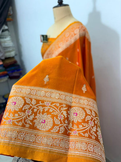 Katan Buti Banarasi Silk Saree (Multicolor)