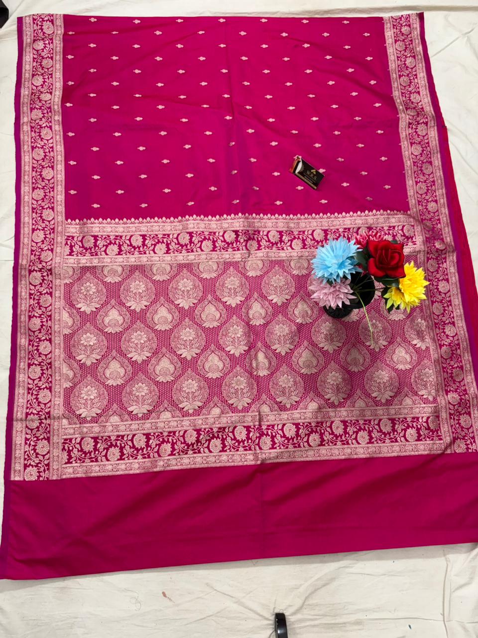 Katan Buti Banarasi Silk Saree (Multicolor)