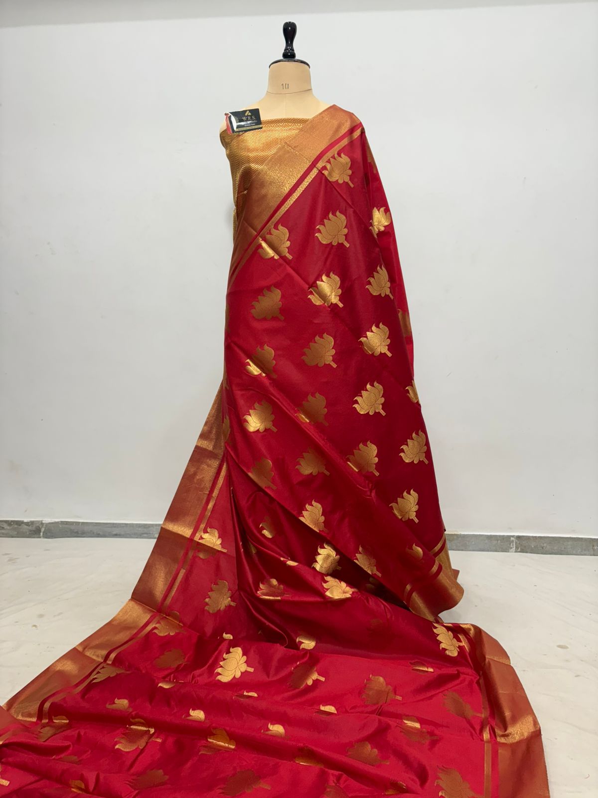 Banarasi Silk Saree – Red Kamal Cottonick with Jacquard Zari Work